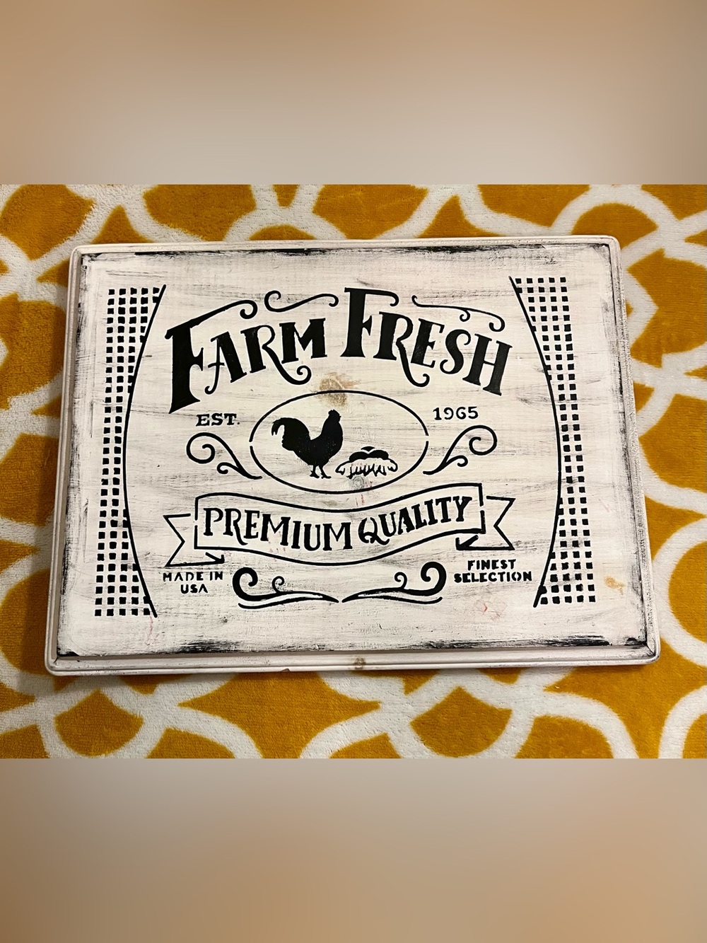 Farm Fresh Premium Quality Rustic Sign - Black on White